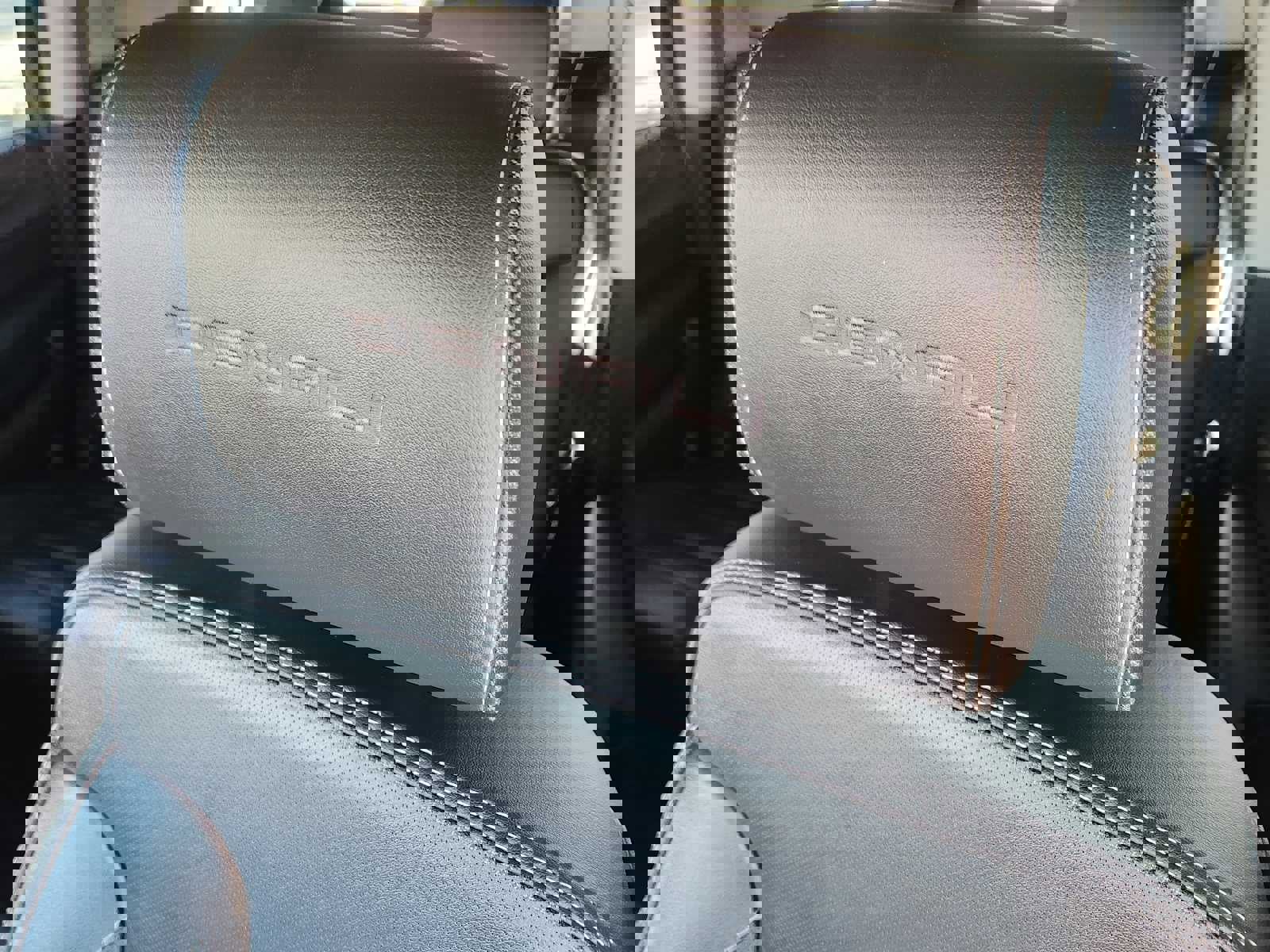 Used 2019 GMC Yukon XL Denali image 10