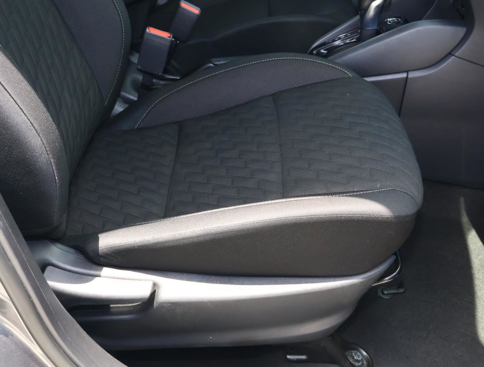 Used 2022 Nissan Kicks S FWD image 16