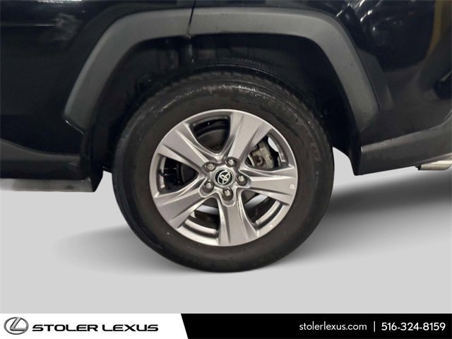 Used 2022 Toyota RAV4 XLE image 13