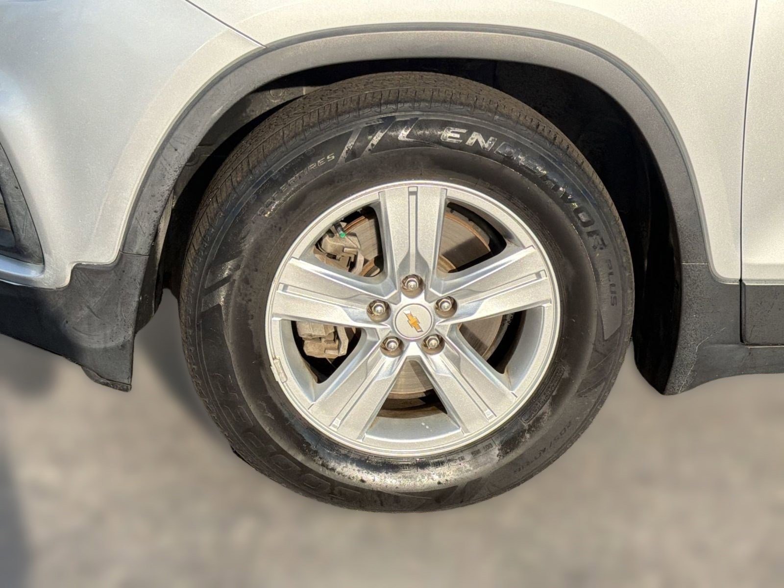 Used 2019 Chevrolet Trax LT w/ LT Convenience Package image 11