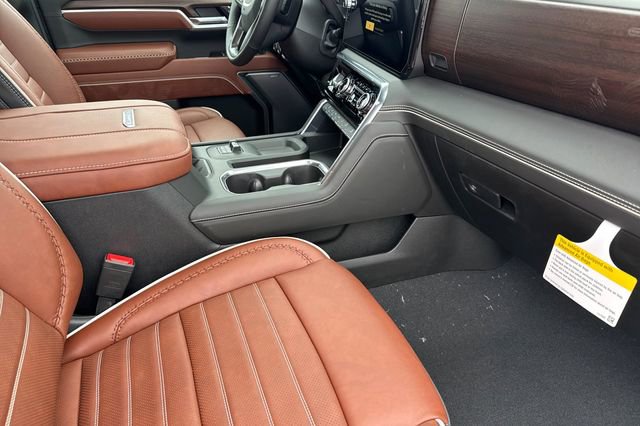 New 2026 GMC Sierra 3500 Denali Ultimate AWD/4WD image 17