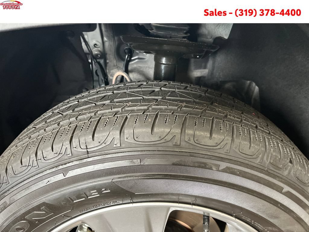 Certified 2025 Toyota RAV4 XLE AWD/4WD image 14