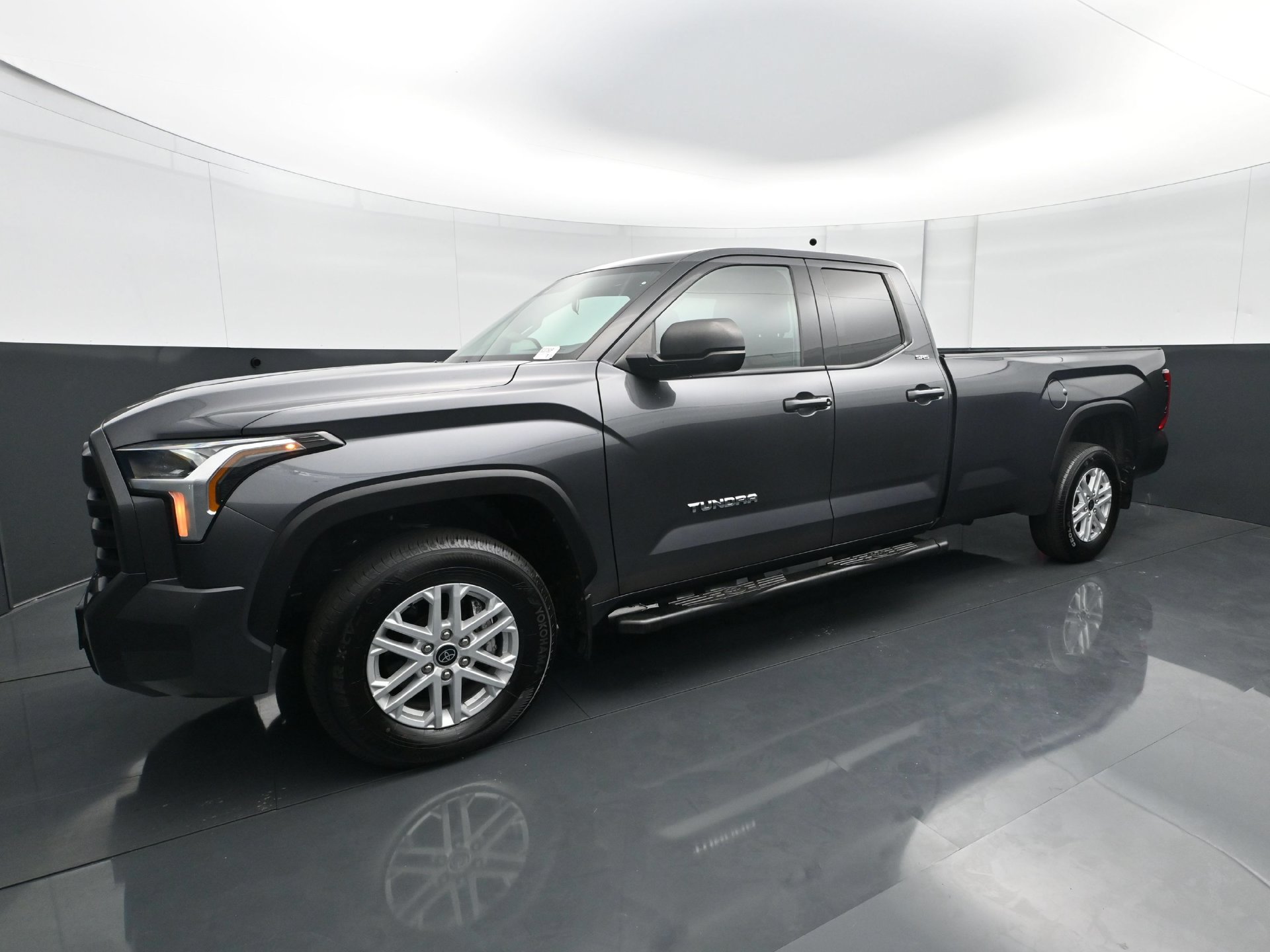 Used 2023 Toyota Tundra SR5 AWD/4WD image 2