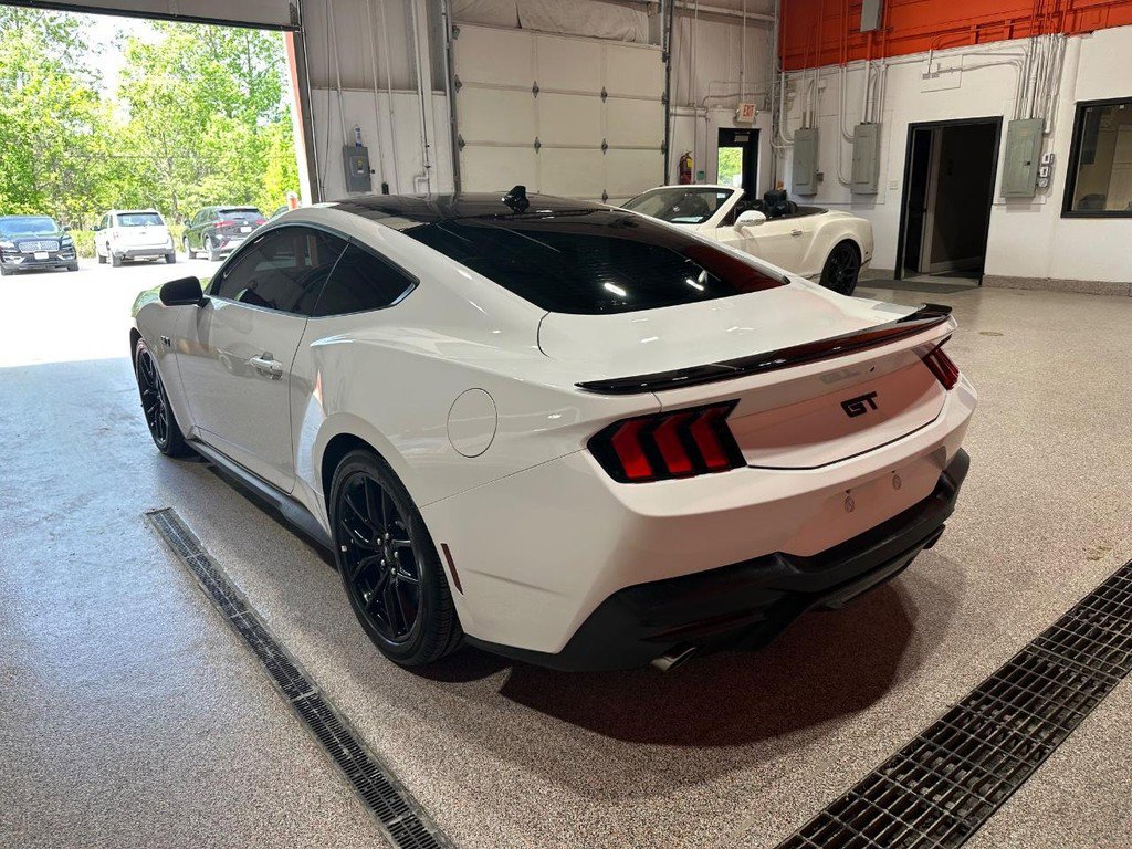 Used 2025 Ford Mustang GT w/ Mustang Nite Pony Package RWD image 8