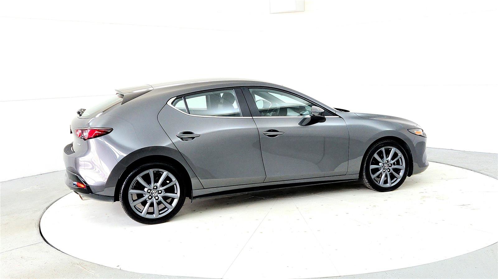 Used 2021 MAZDA MAZDA3 s image 6