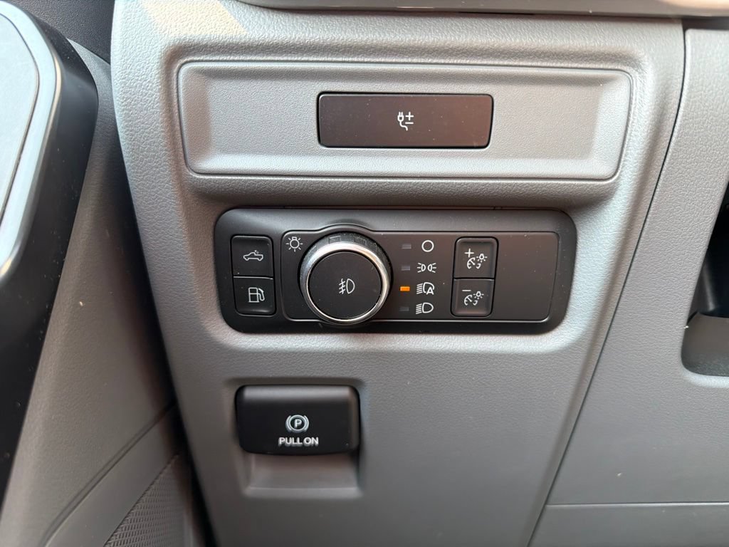 Used 2022 Ford F150 XL w/ Equipment Group 101A High AWD/4WD image 14