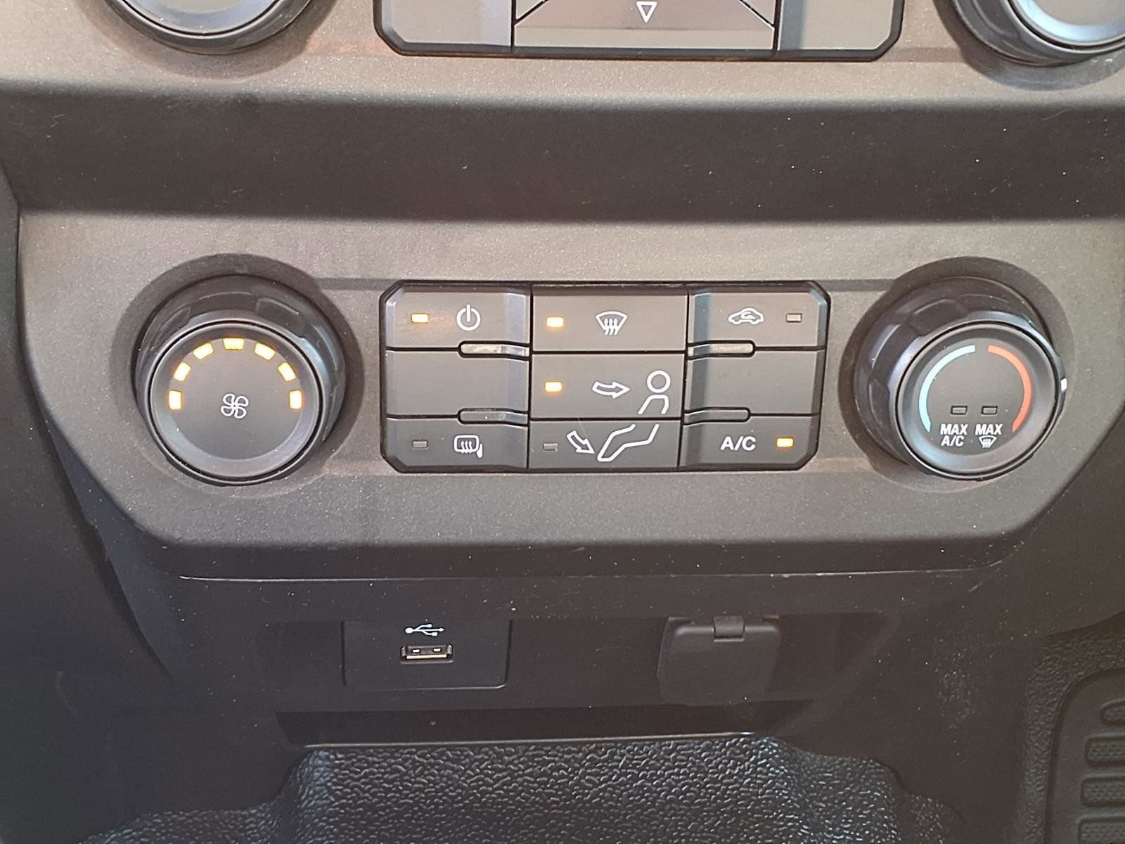 Used 2020 Ford F350 XL w/ Power Equipment Group image 22