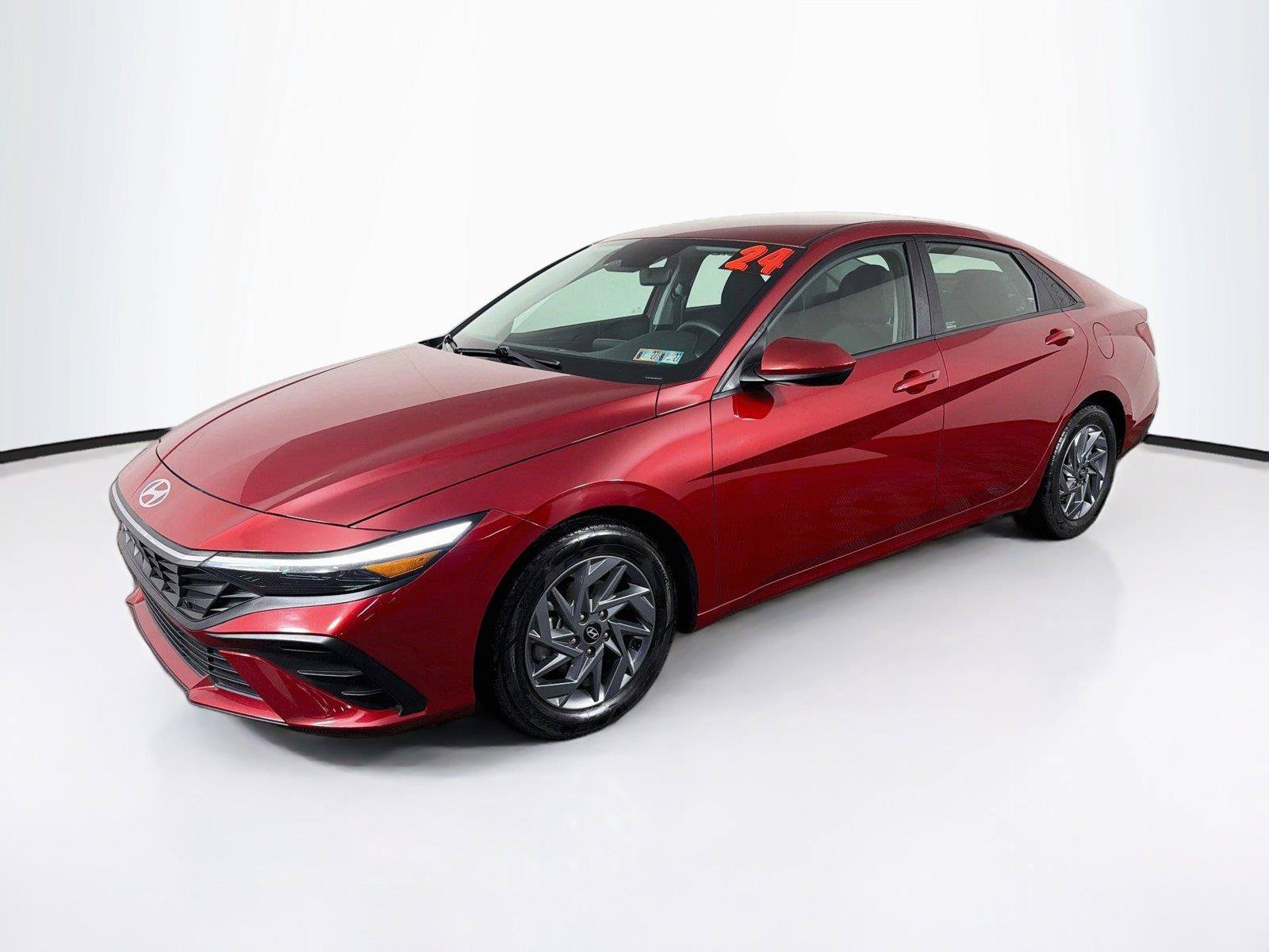 Used 2024 Hyundai Elantra SEL FWD image 7