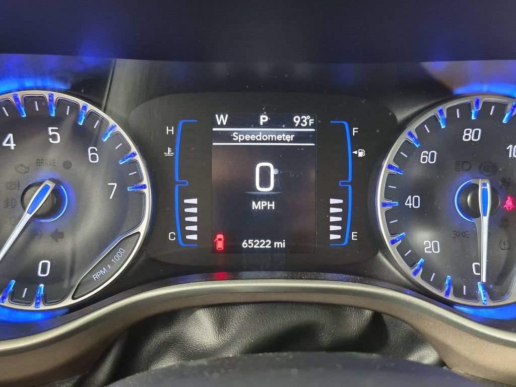 Used 2023 Chrysler Voyager LX FWD image 22