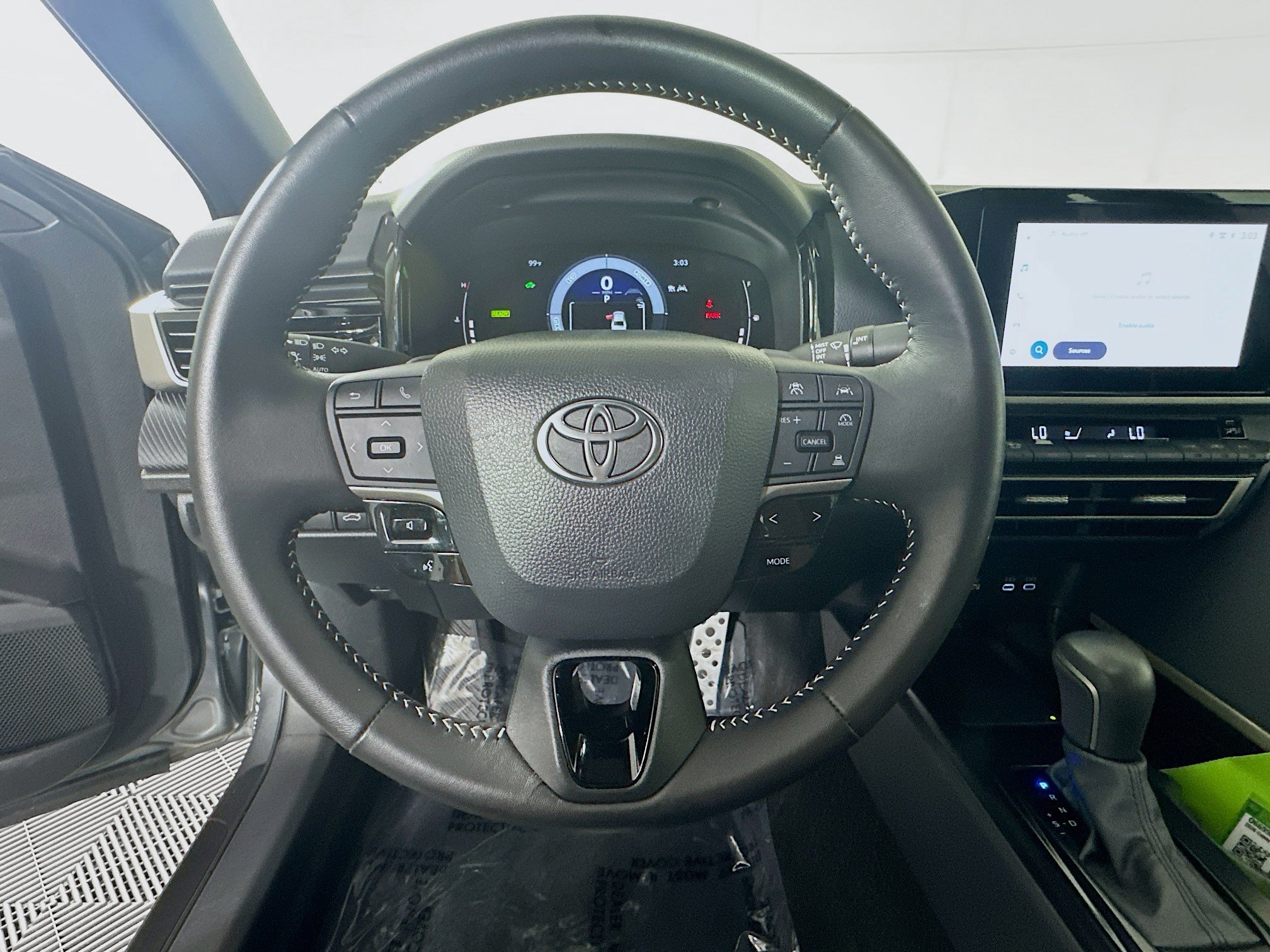 Used 2026 Toyota Camry SE w/ Convenience Package FWD image 15