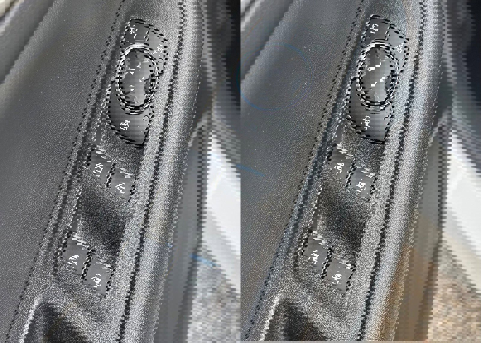 Certified 2024 Ford Edge SEL w/ Convenience Package image 29