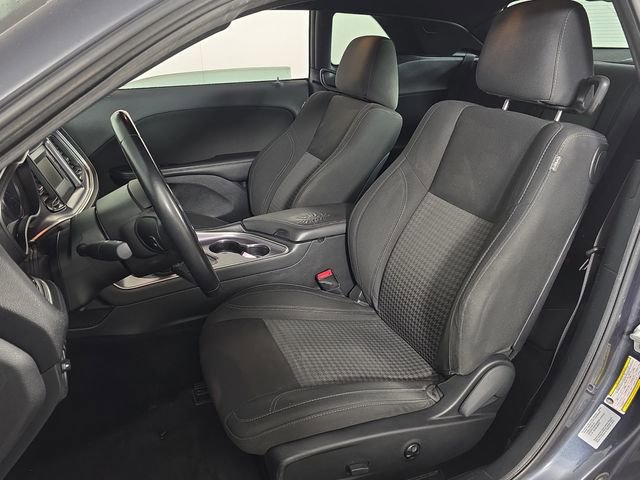 Used 2017 Dodge Challenger SXT image 15