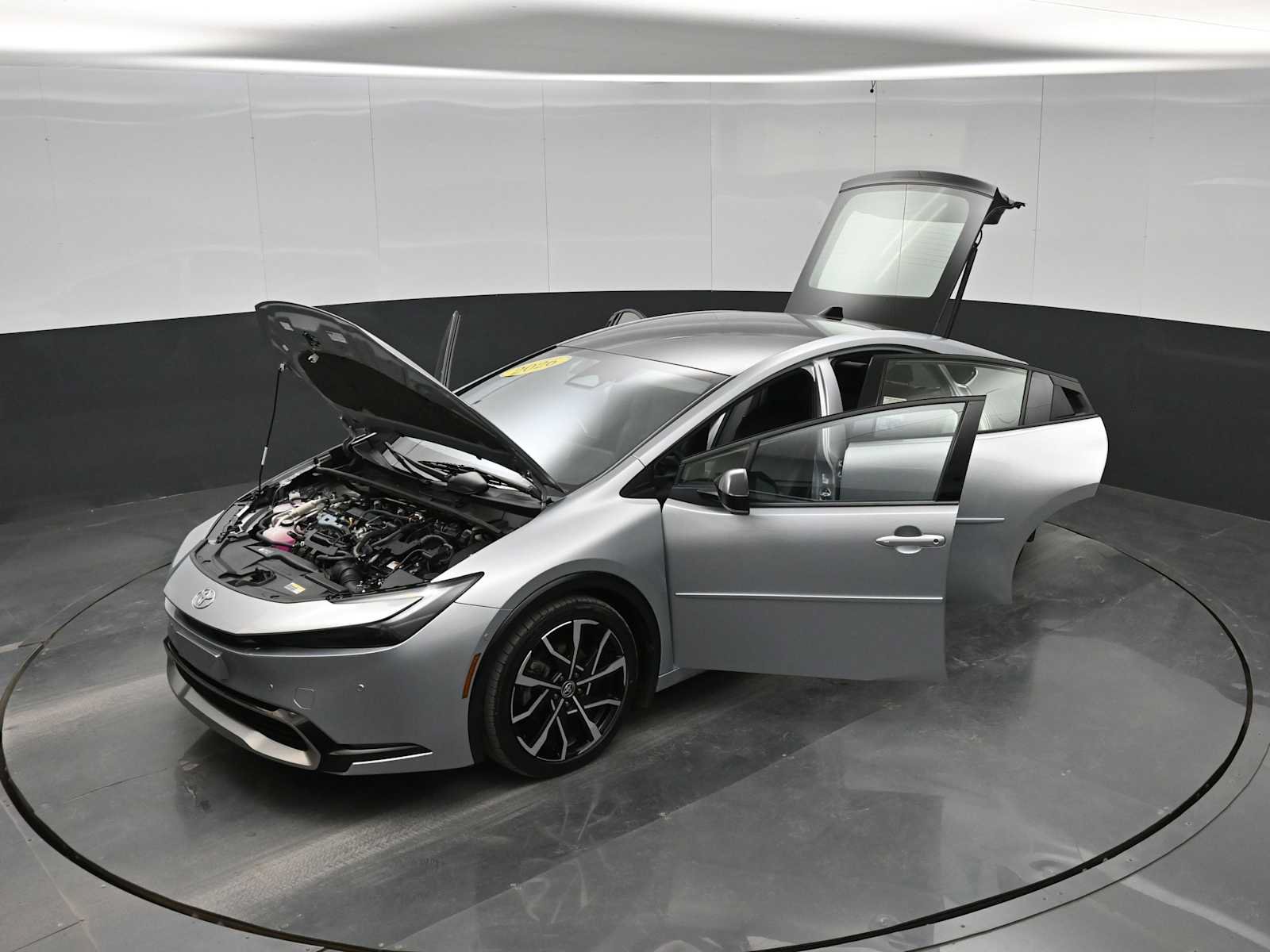 Used 2026 Toyota Prius Plug-In Hybrid w/ Limited Premium Package FWD image 40