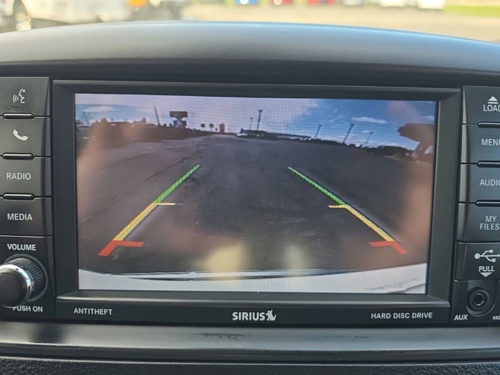 Used 2019 Dodge Grand Caravan SE w/ UConnect Hands-Free Group FWD image 21