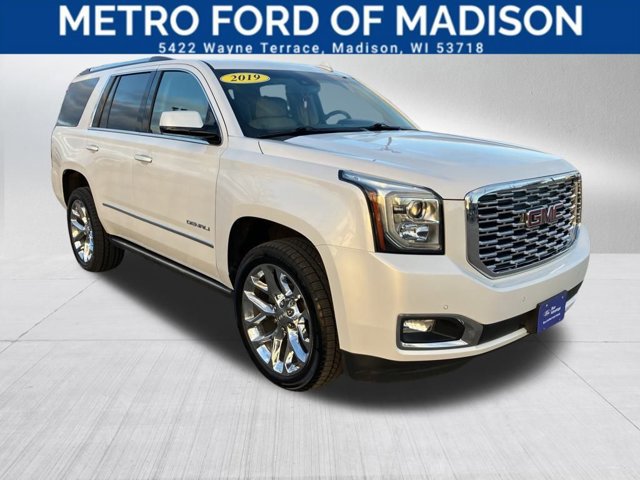 Used 2019 GMC Yukon Denali w/ Denali Ultimate Package image 3