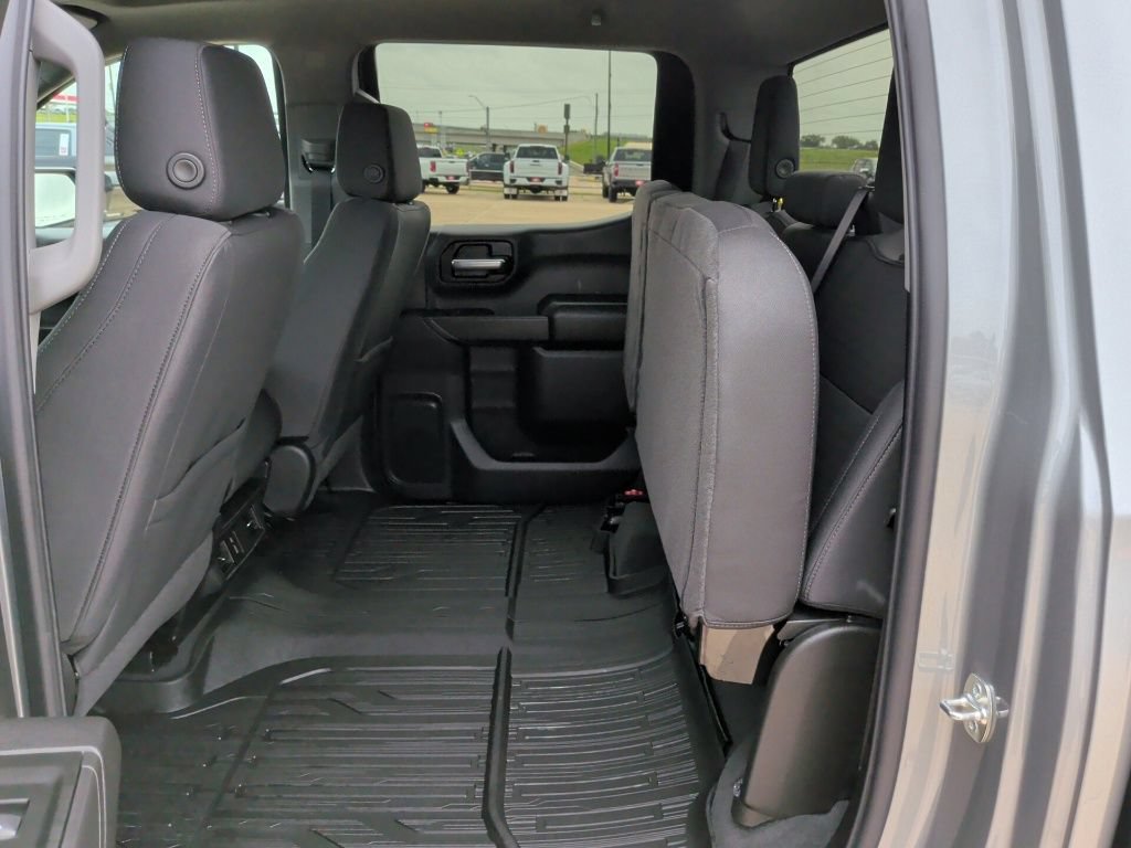 New 2026 Chevrolet Silverado 1500 Custom w/ LPO, Dark Essentials Package RWD image 30