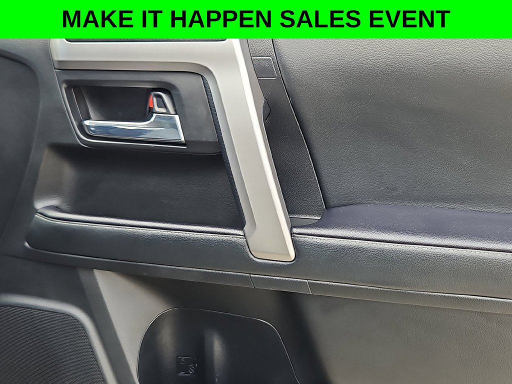 Used 2021 Toyota 4Runner SR5 AWD/4WD image 29