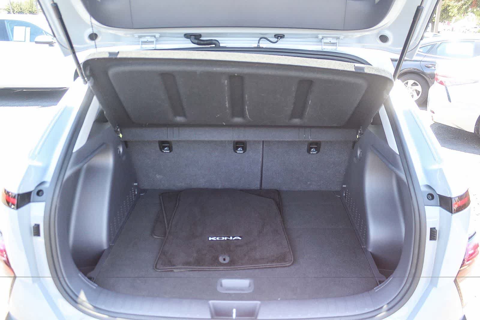 Certified 2024 Hyundai Kona SEL FWD image 34