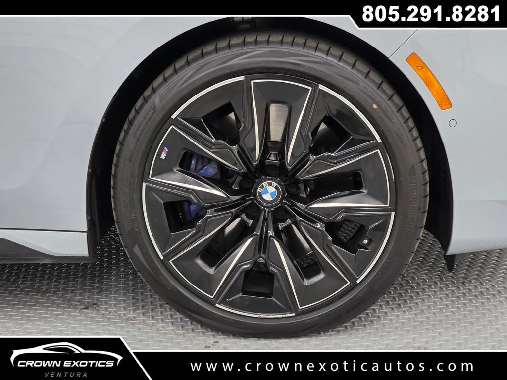 Used 2023 BMW 760i xDrive w/ Executive Package AWD/4WD image 9