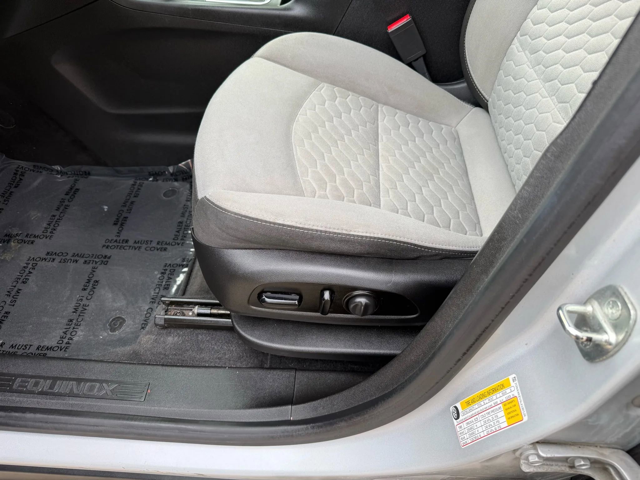 Used 2020 Chevrolet Equinox LT image 10