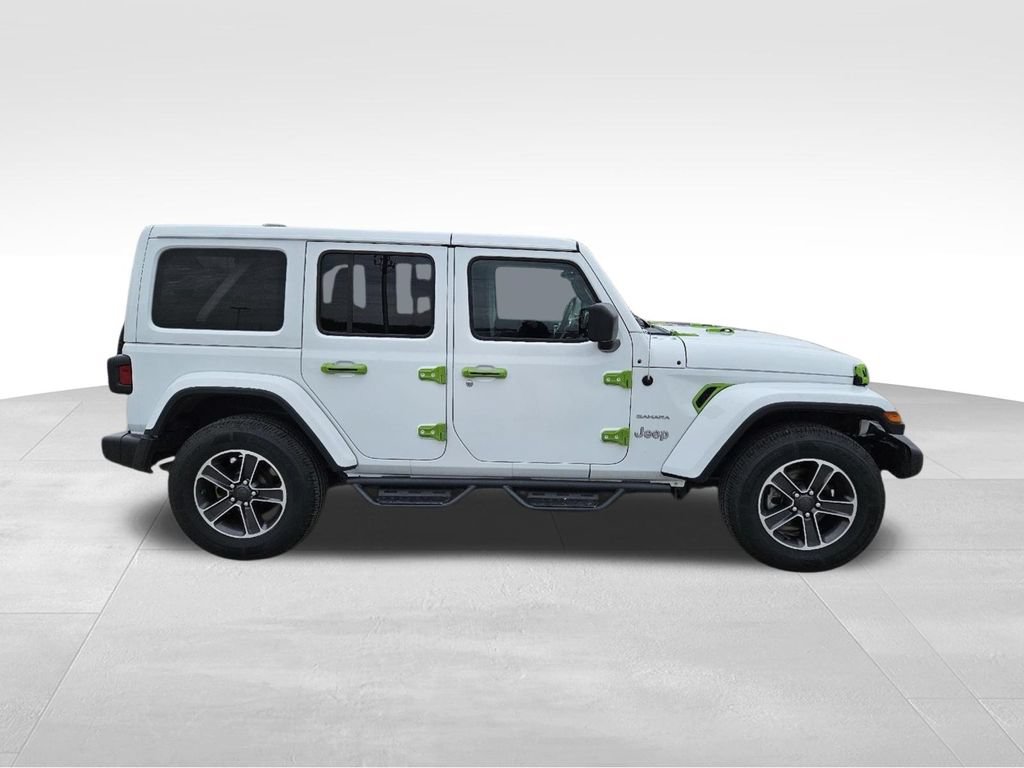 Used 2023 Jeep Wrangler Unlimited Sahara AWD/4WD image 5