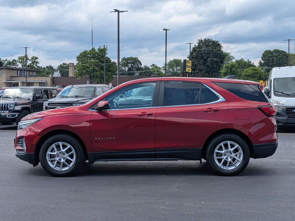 Used 2023 Chevrolet Equinox LT FWD image 4