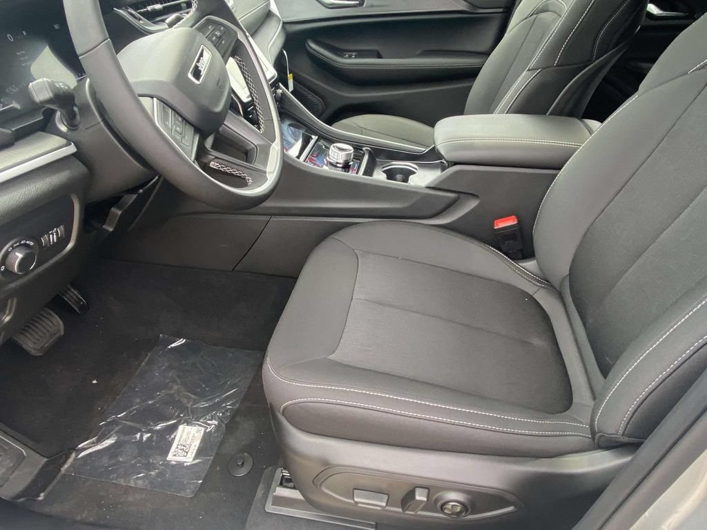 New 2026 Jeep Grand Cherokee L 2WD image 37