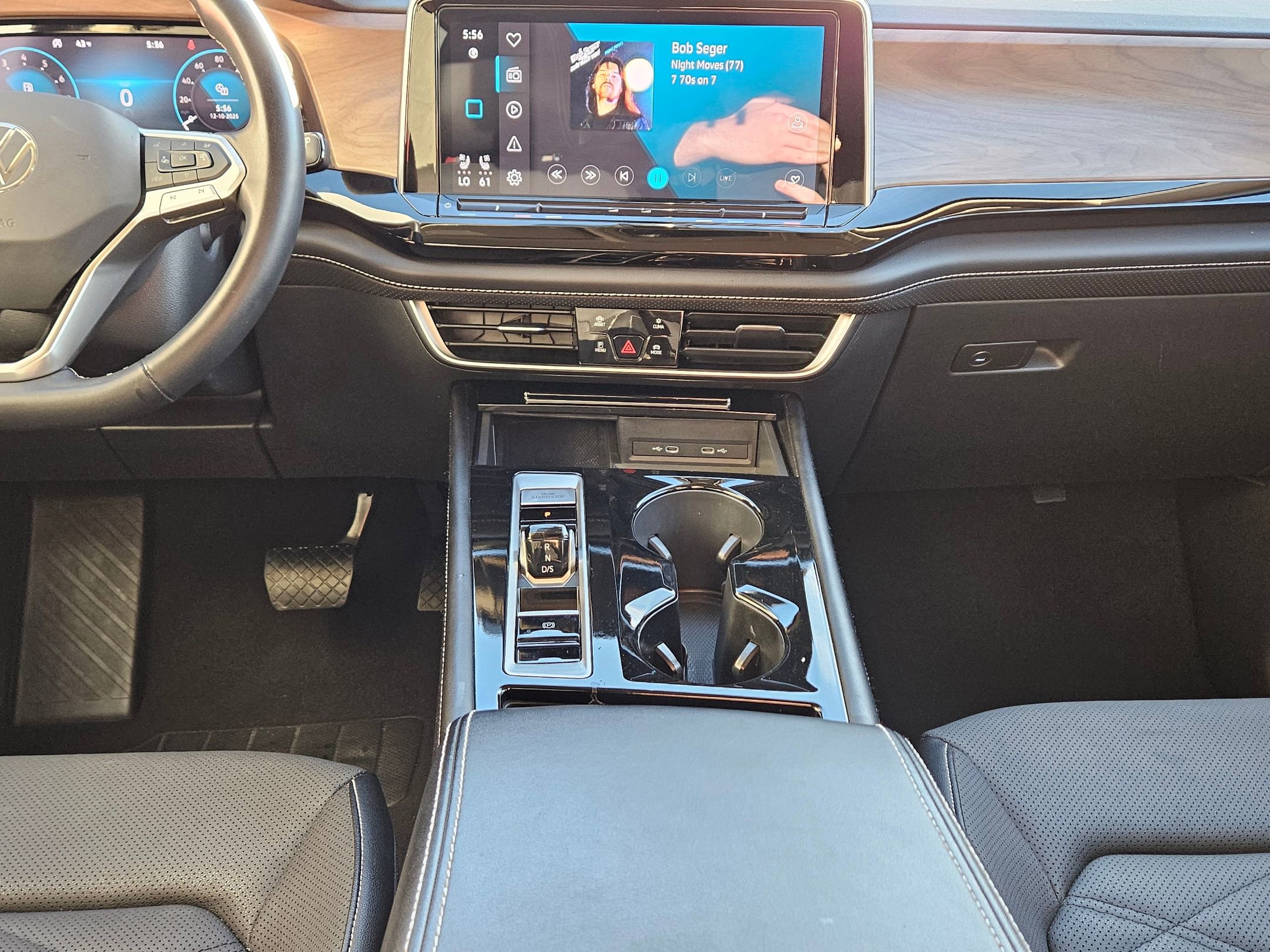 Used 2024 Volkswagen Atlas SE image 10