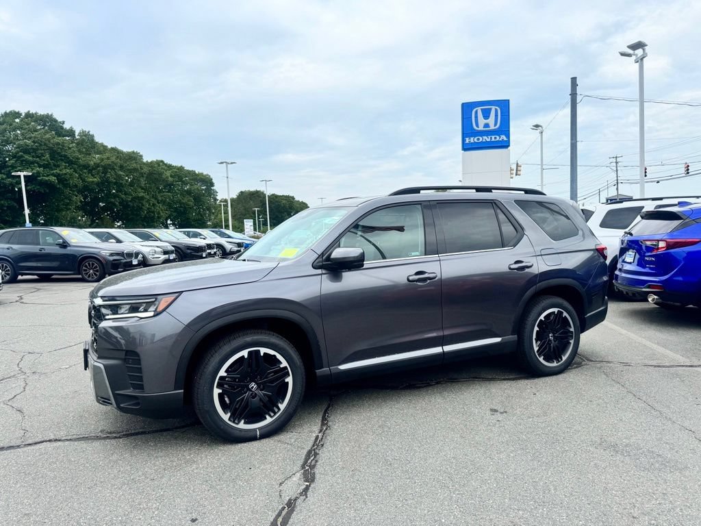 New 2026 Honda Pilot Touring image 1