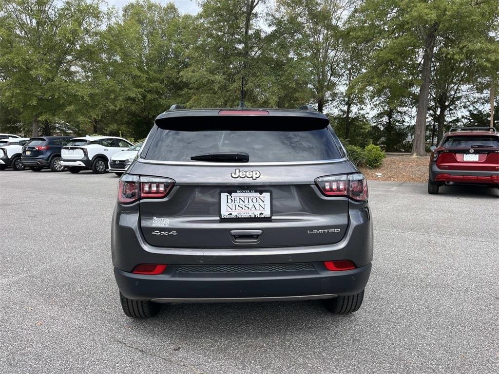 Used 2024 Jeep Compass Limited image 5