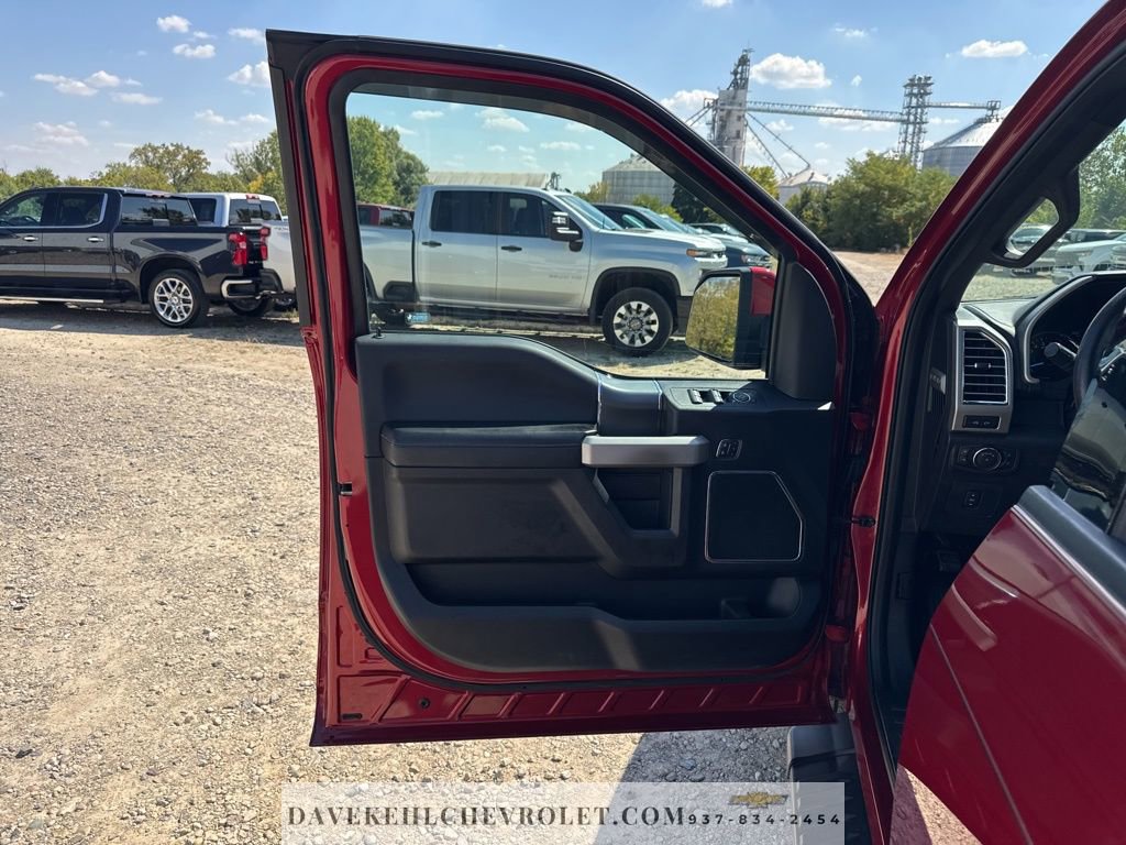 Used 2015 Ford F150 Lariat image 12