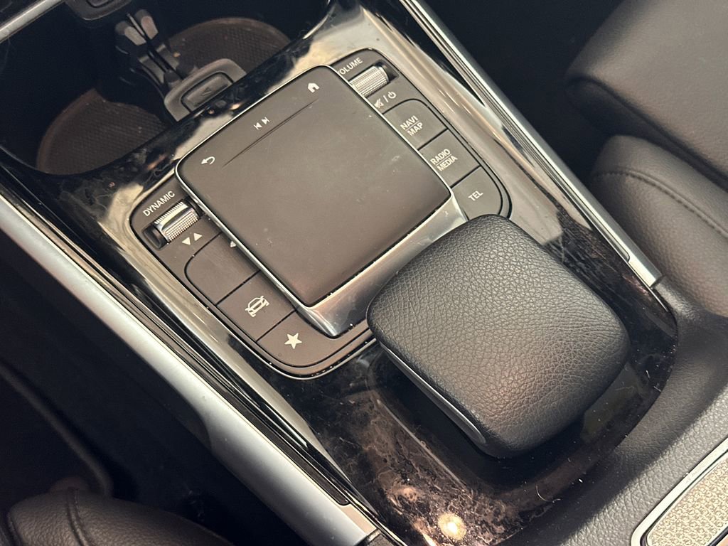 Used 2023 Mercedes-Benz GLB 250 image 6