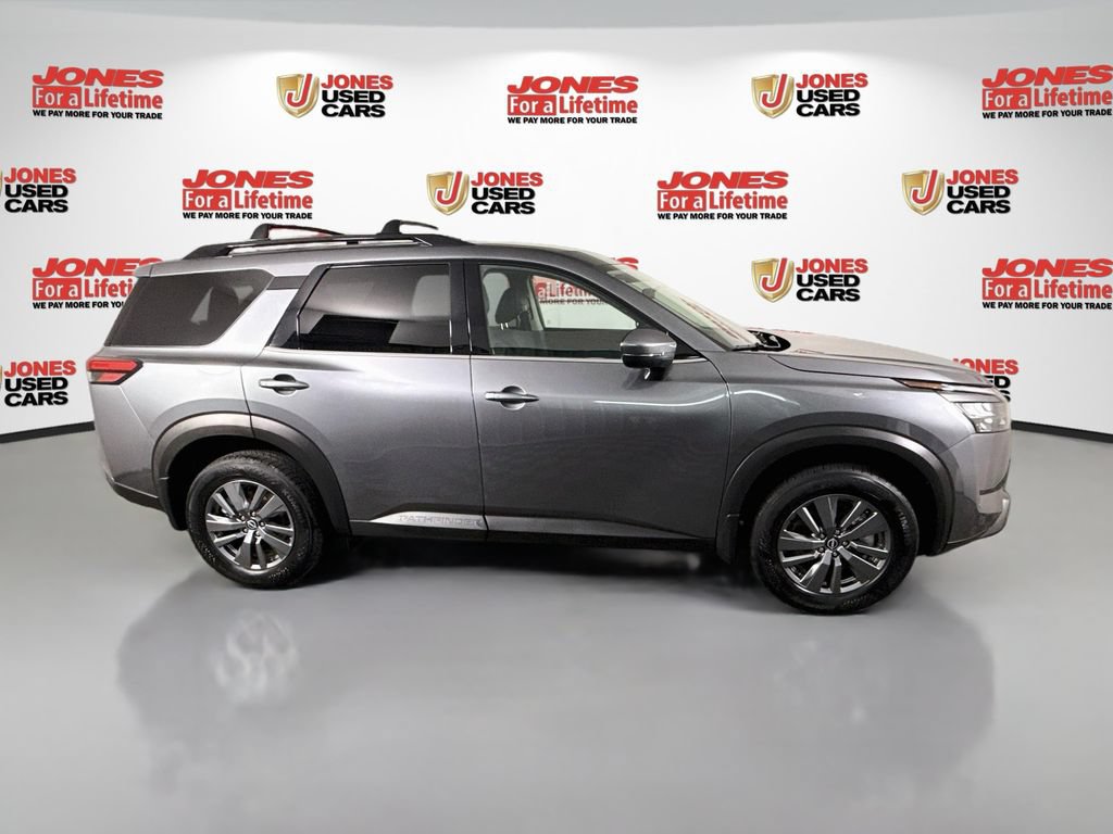 Used 2025 Nissan Pathfinder SV w/ Black Appearance Package AWD/4WD image 17