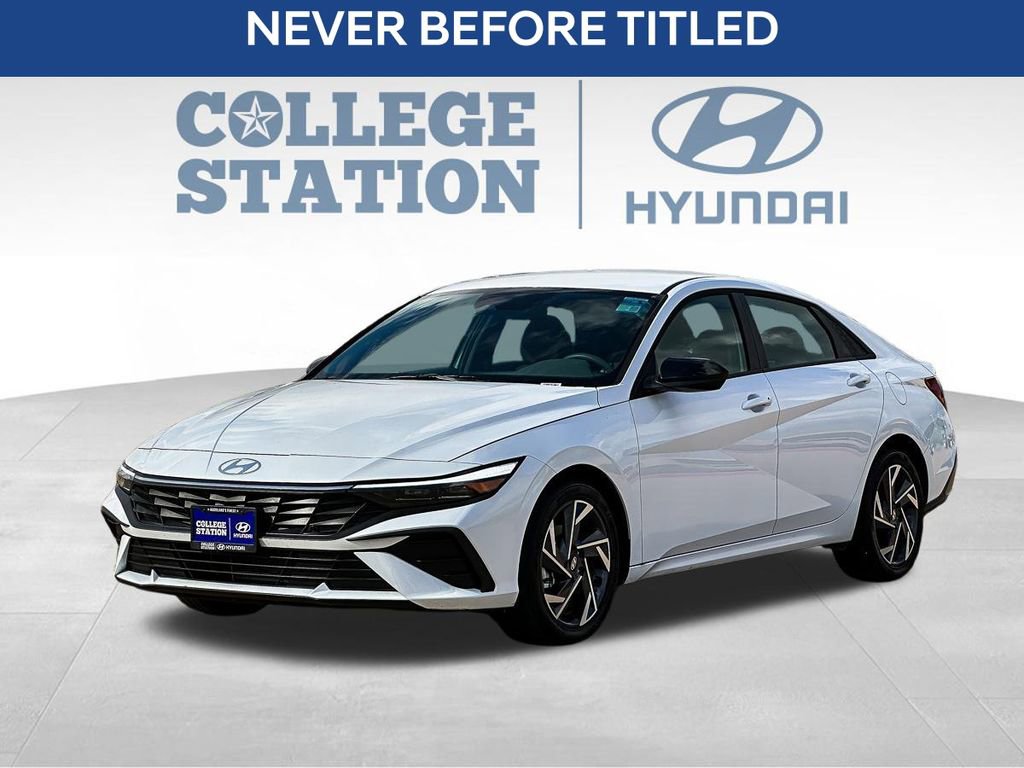 Used 2025 Hyundai Elantra Sport w/ Cargo Package image 6