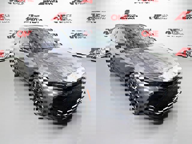 Certified 2024 Toyota Crown Platinum w/ Carpet Mat Package (TMS) AWD/4WD image 1