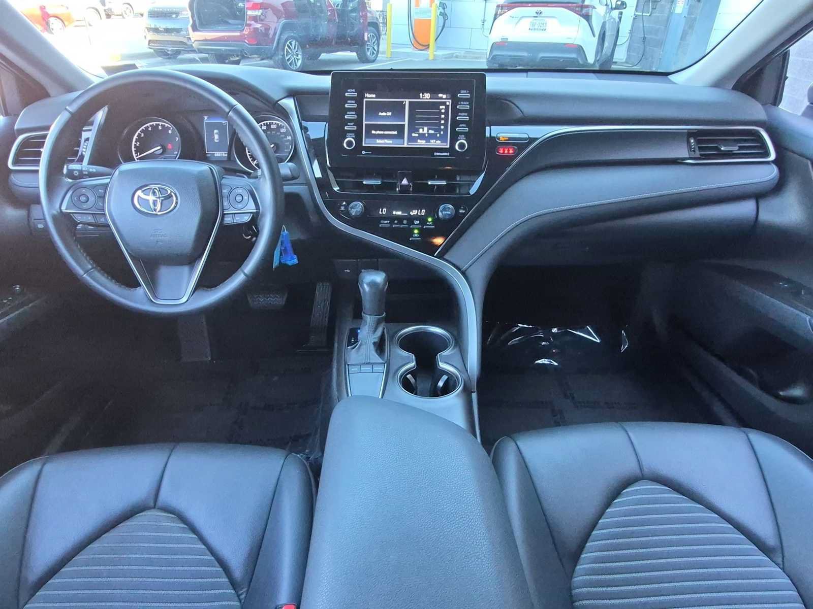 Used 2023 Toyota Camry SE FWD image 15