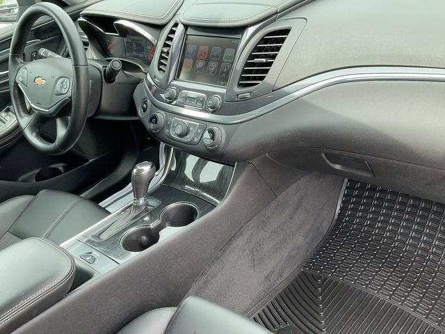 Used 2020 Chevrolet Impala LT FWD image 18