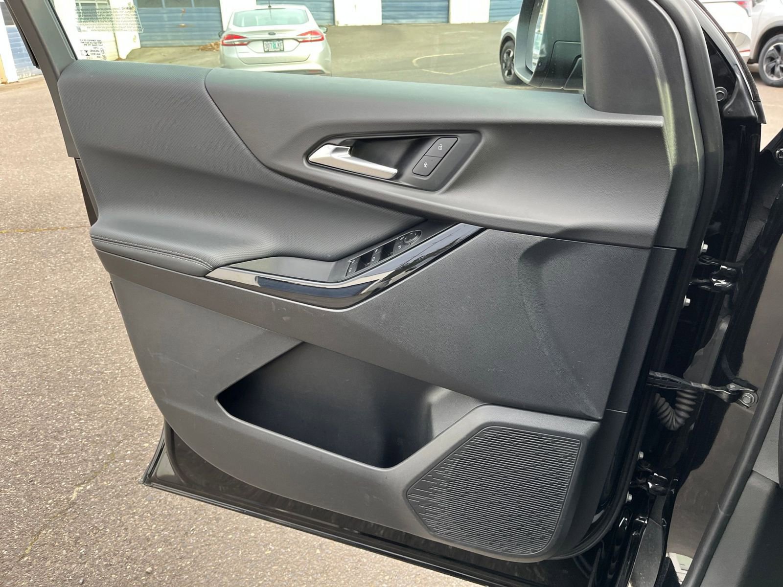 Used 2025 Chevrolet Equinox LT image 21