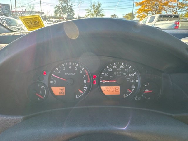 Used 2011 Nissan Frontier SV AWD/4WD image 14