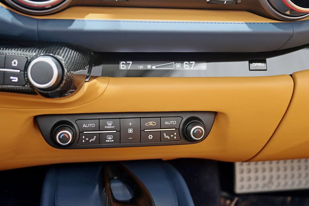 Used 2021 Ferrari 812 GTS RWD image 35