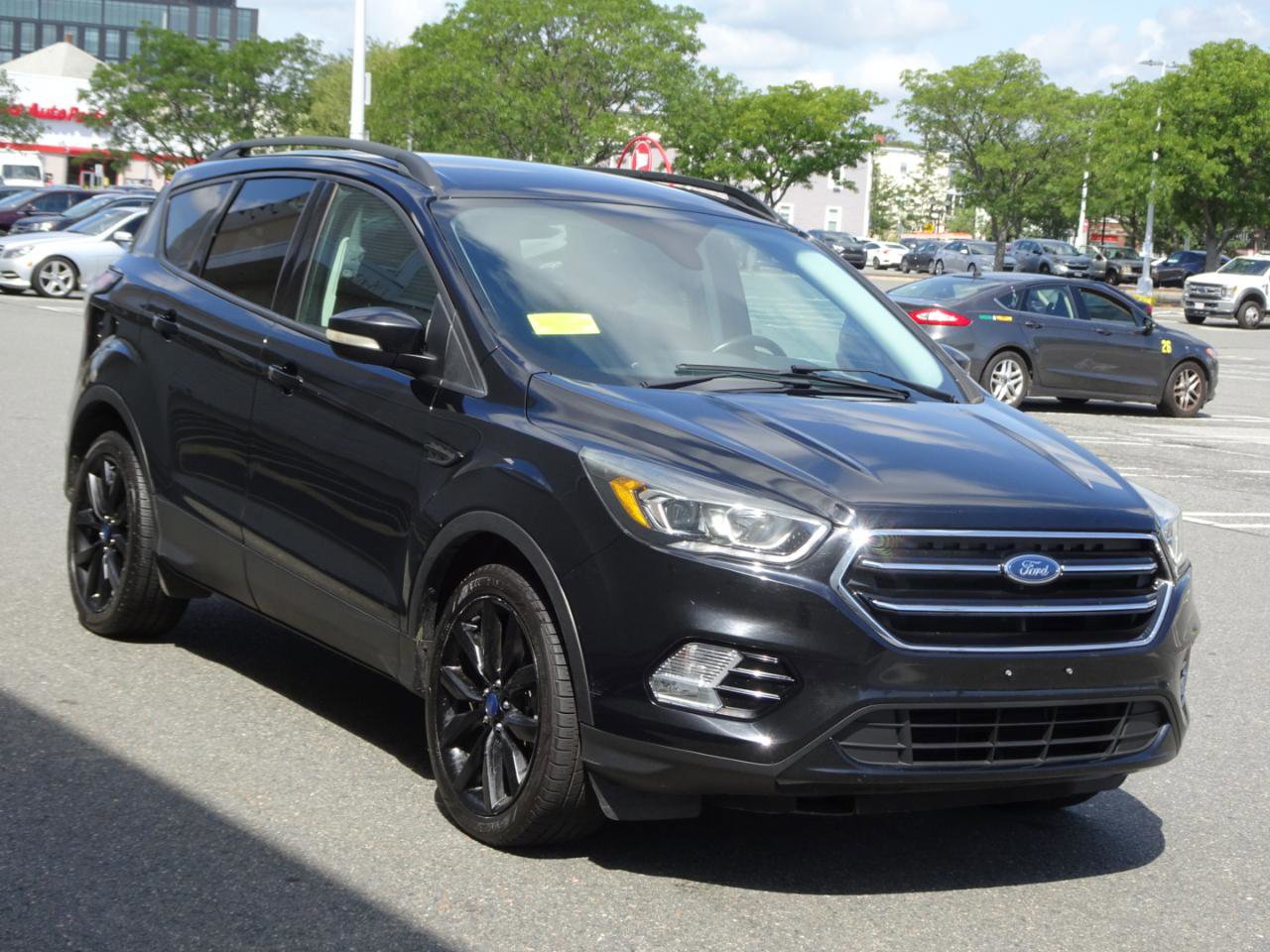 Used 2017 Ford Escape Titanium AWD/4WD image 4