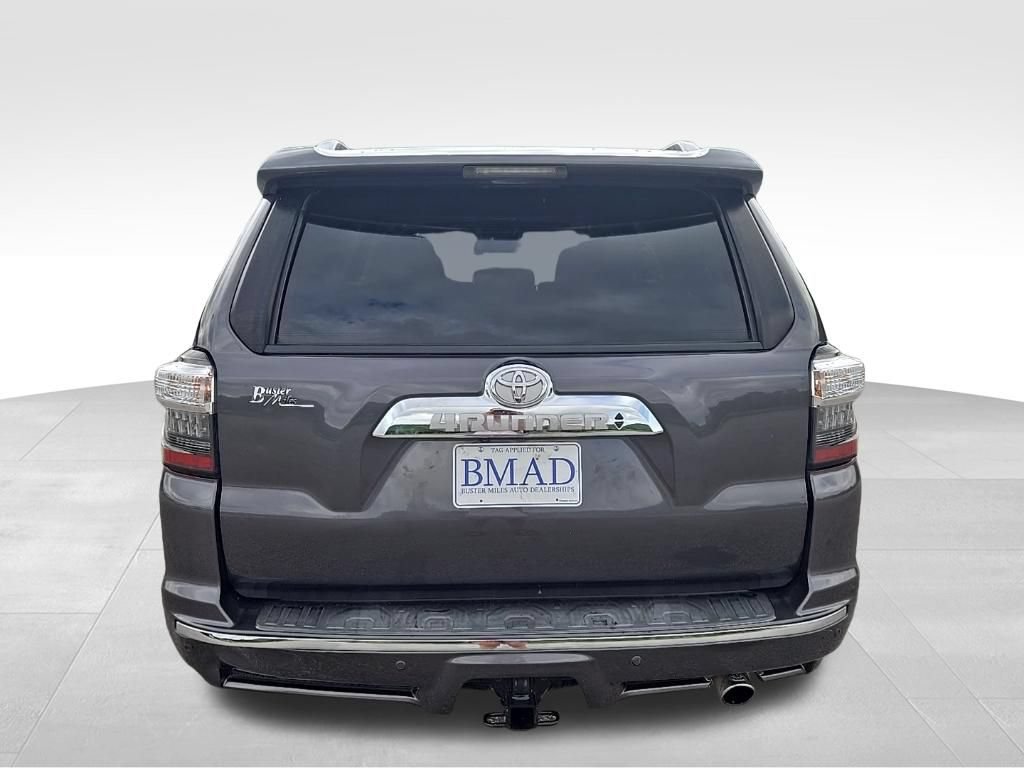 Used 2022 Toyota 4Runner Limited AWD/4WD image 11