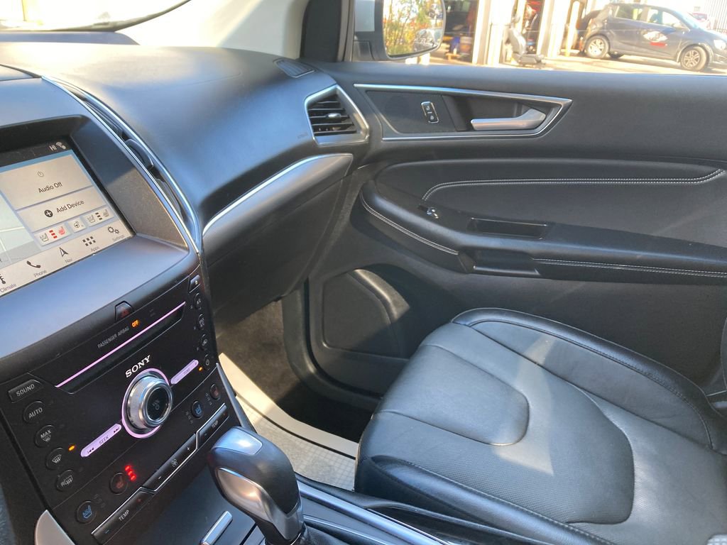 Used 2018 Ford Edge Titanium w/ Equipment Group 301A image 16