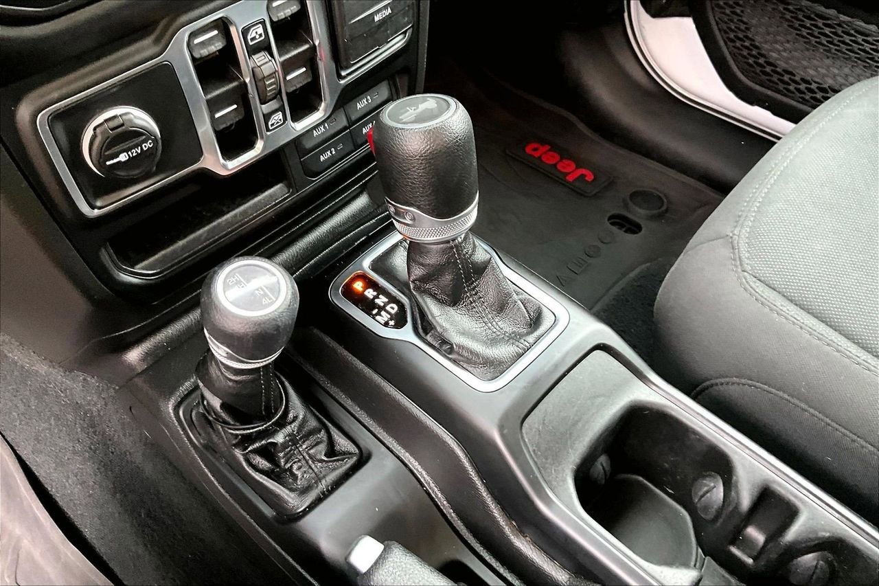 Certified 2023 Jeep Wrangler Unlimited Sport AWD/4WD image 29