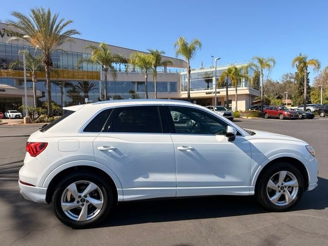 Used 2021 Audi Q3 2.0T Premium w/ Convenience Package AWD/4WD image 5