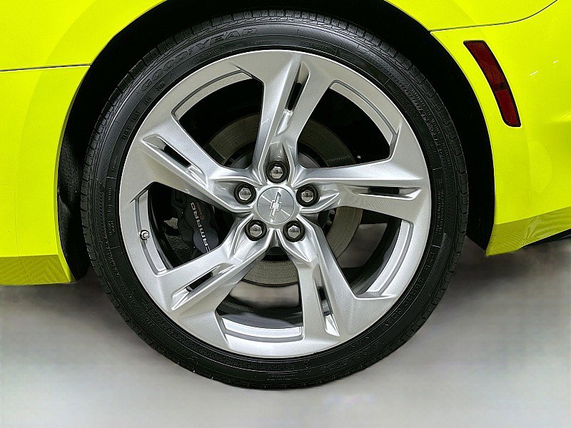 Used 2021 Chevrolet Camaro SS image 30