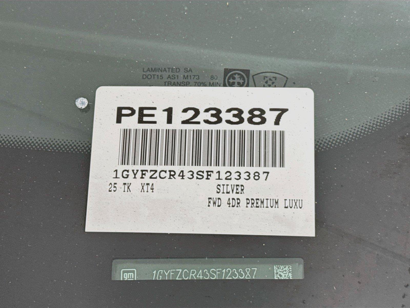 Used 2025 Cadillac XT4 Premium Luxury FWD image 47