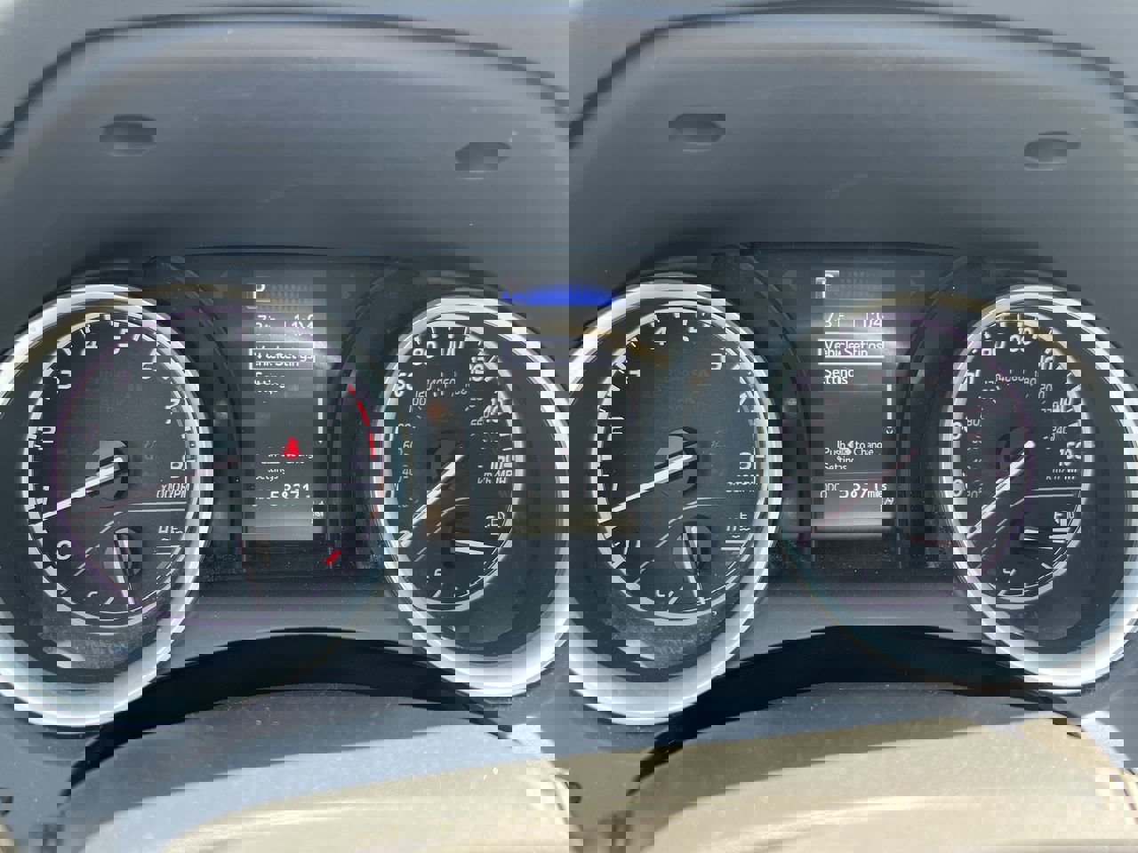 Used 2024 Toyota Camry LE FWD image 21