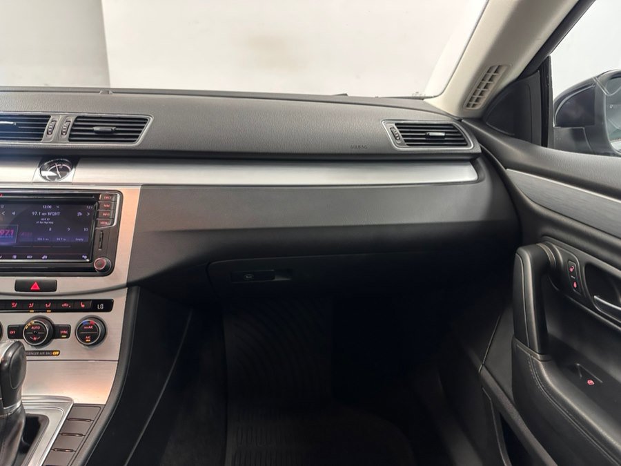 Used 2016 Volkswagen CC Sport FWD image 23