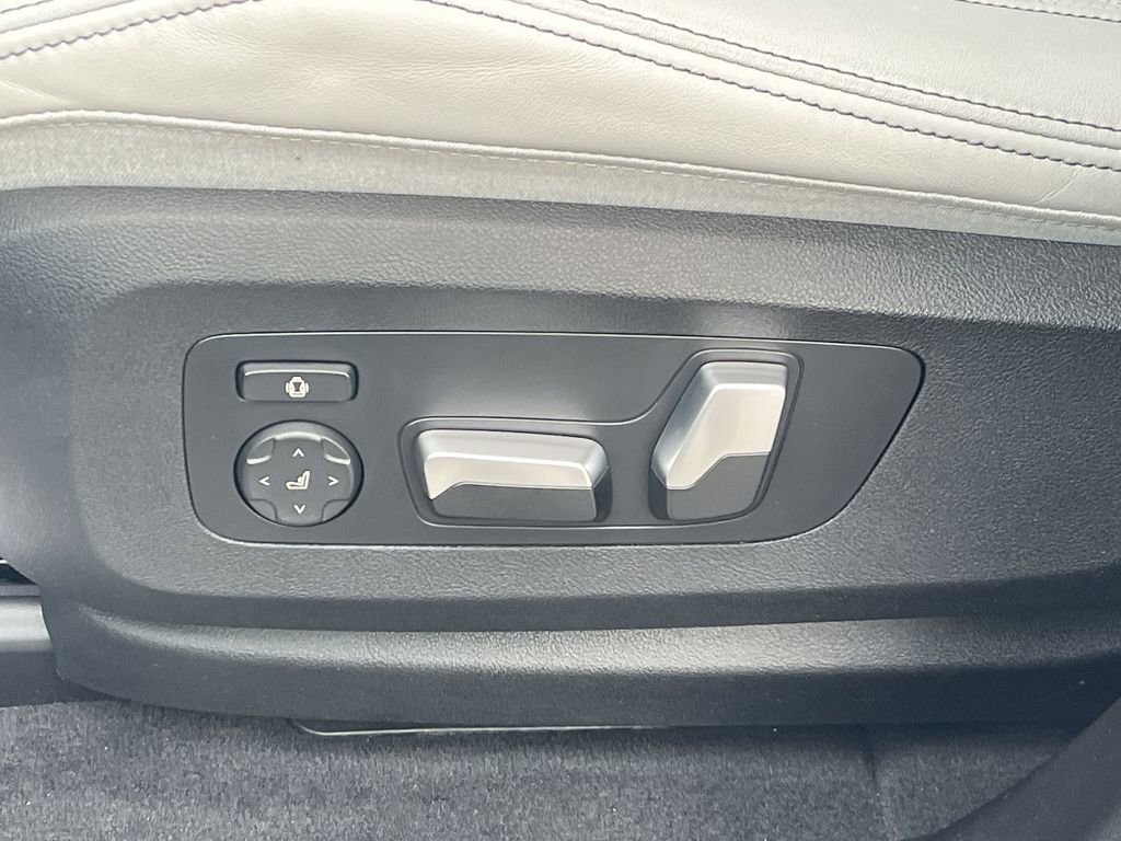 Certified 2023 BMW X5 xDrive40i w/ Climate Comfort Package image 12